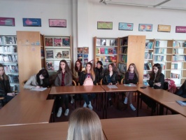 Students of the School Meet with its Alumna Valeriia Zots